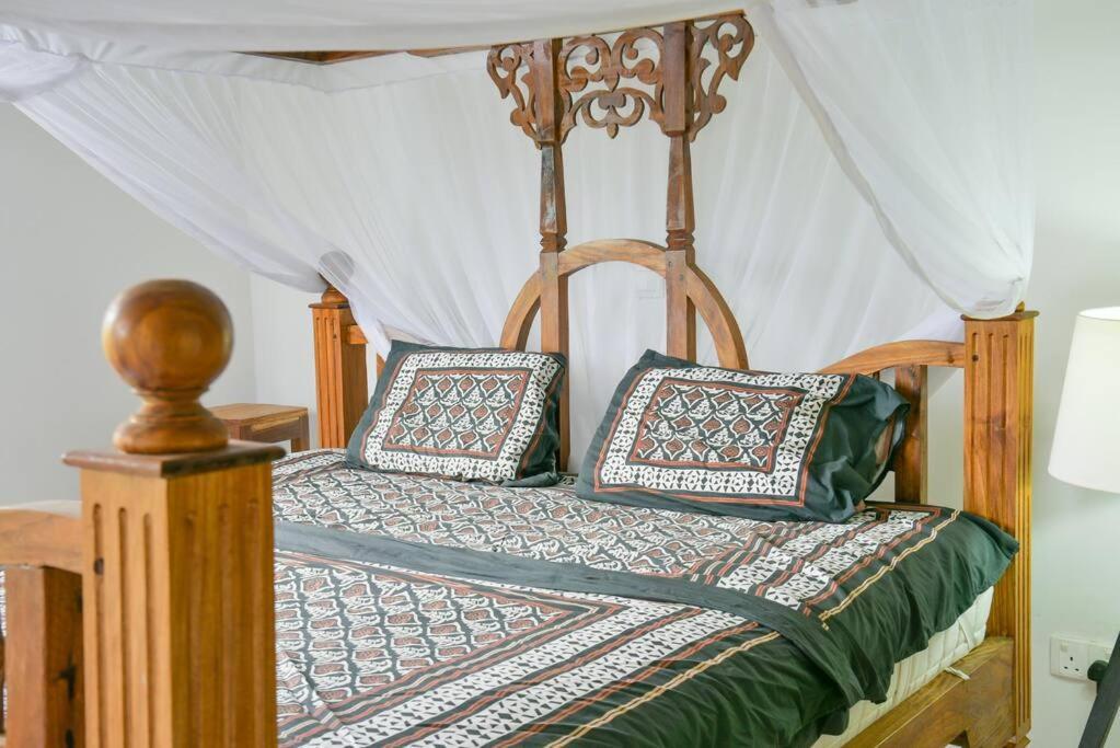 Mkoko Villa