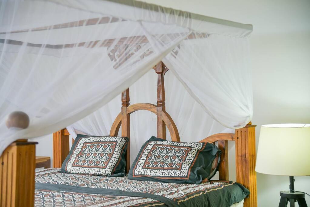 Mkoko Villa
